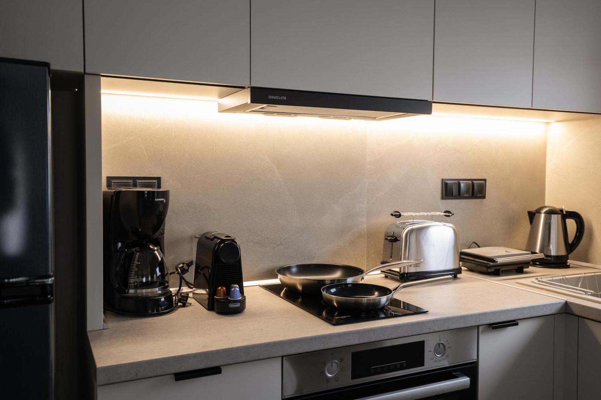 Likehome Apartments Orestias Bagian luar foto