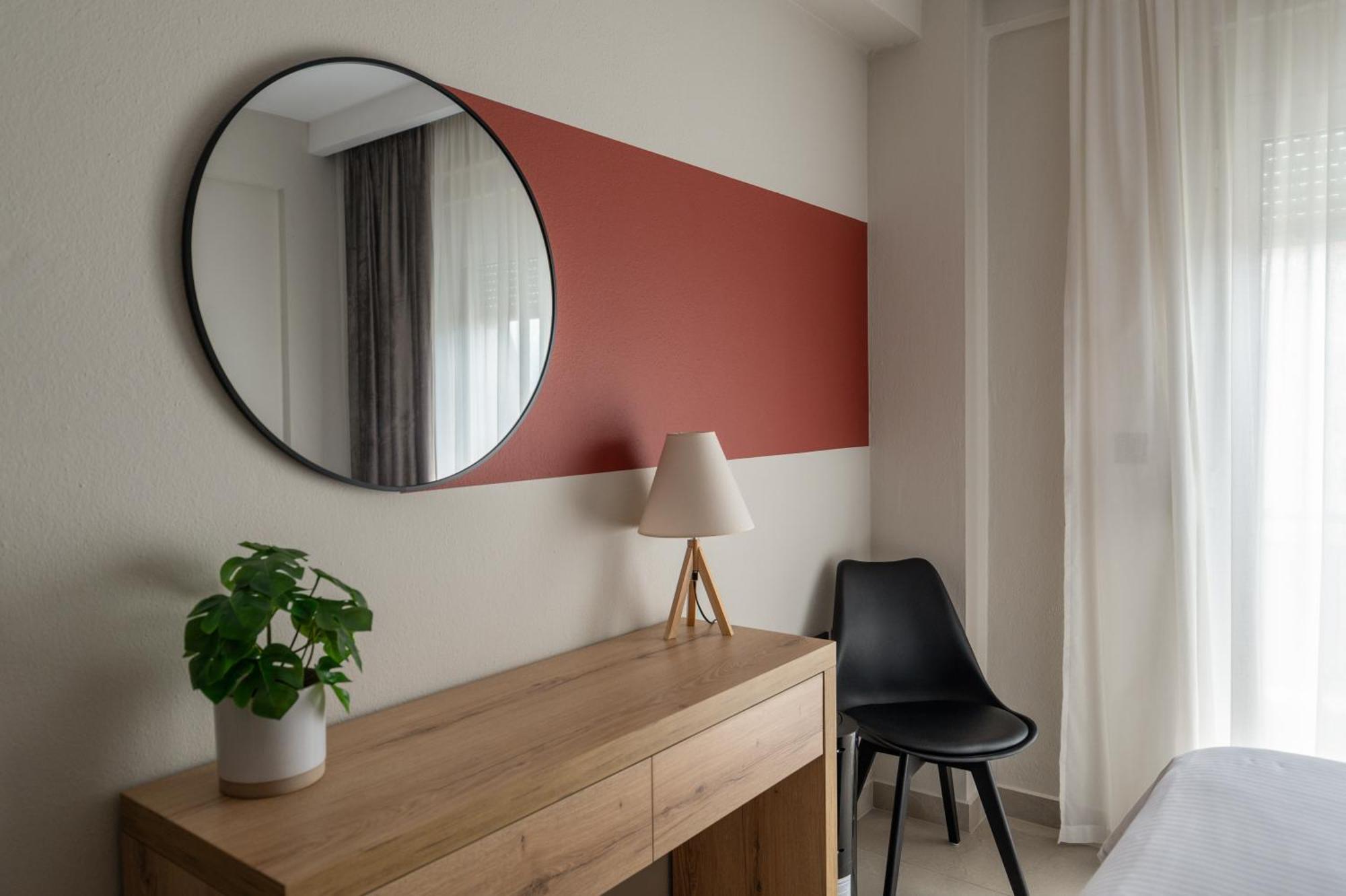 Likehome Apartments Orestias Bagian luar foto