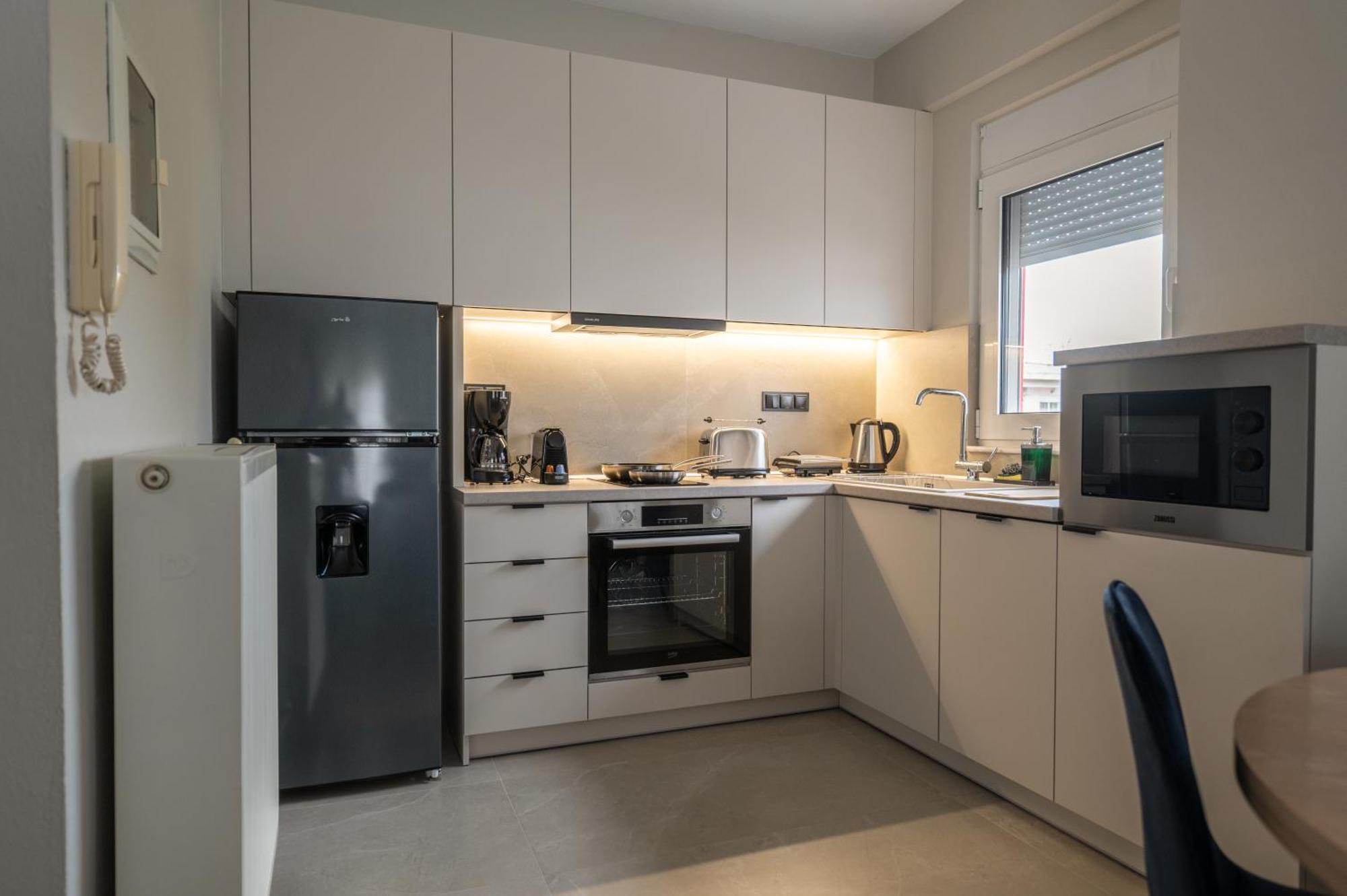 Likehome Apartments Orestias Bagian luar foto