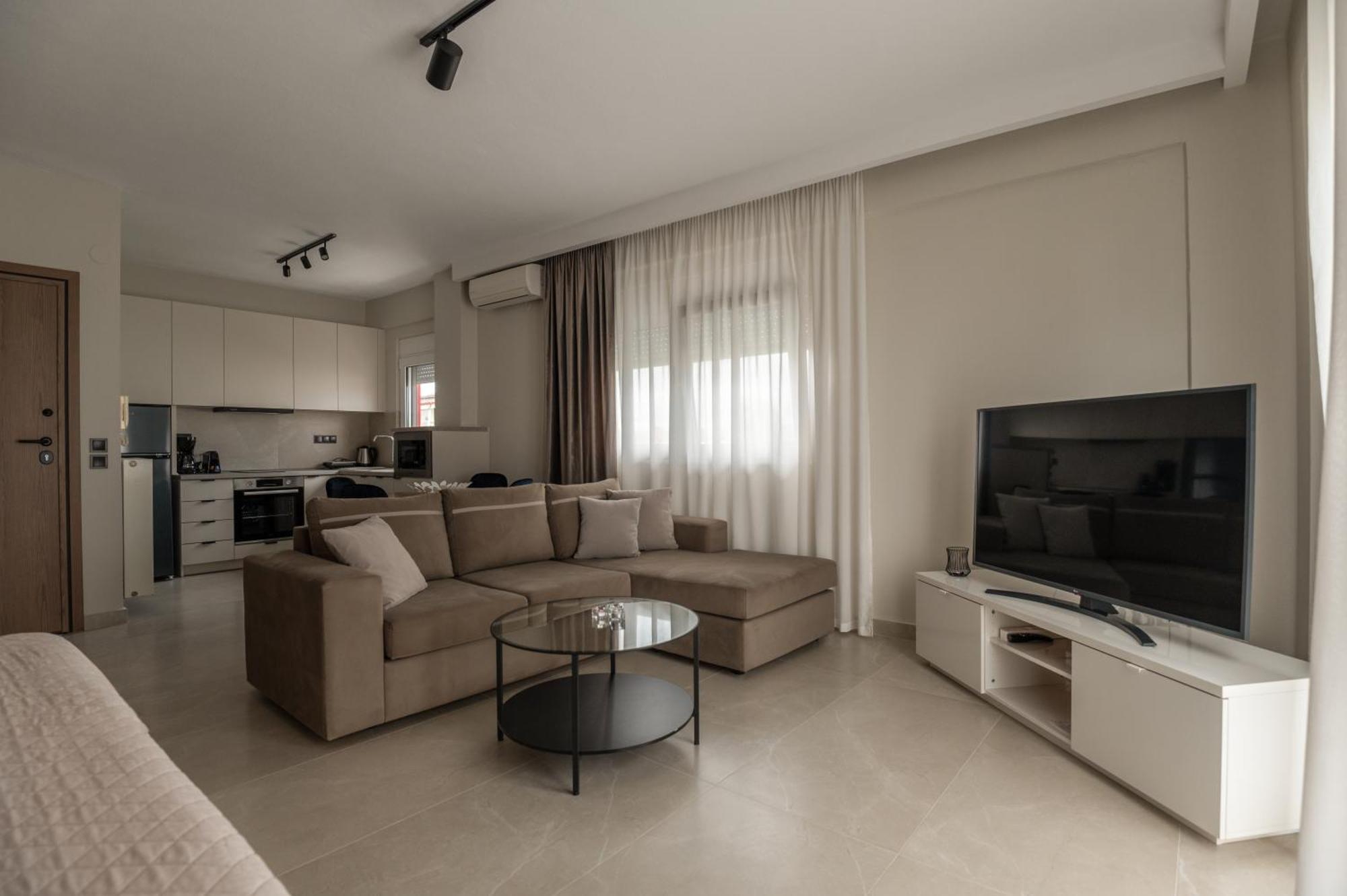 Likehome Apartments Orestias Bagian luar foto
