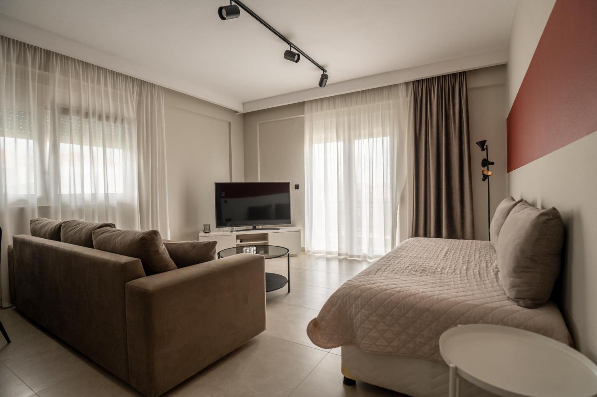 Likehome Apartments Orestias Bagian luar foto