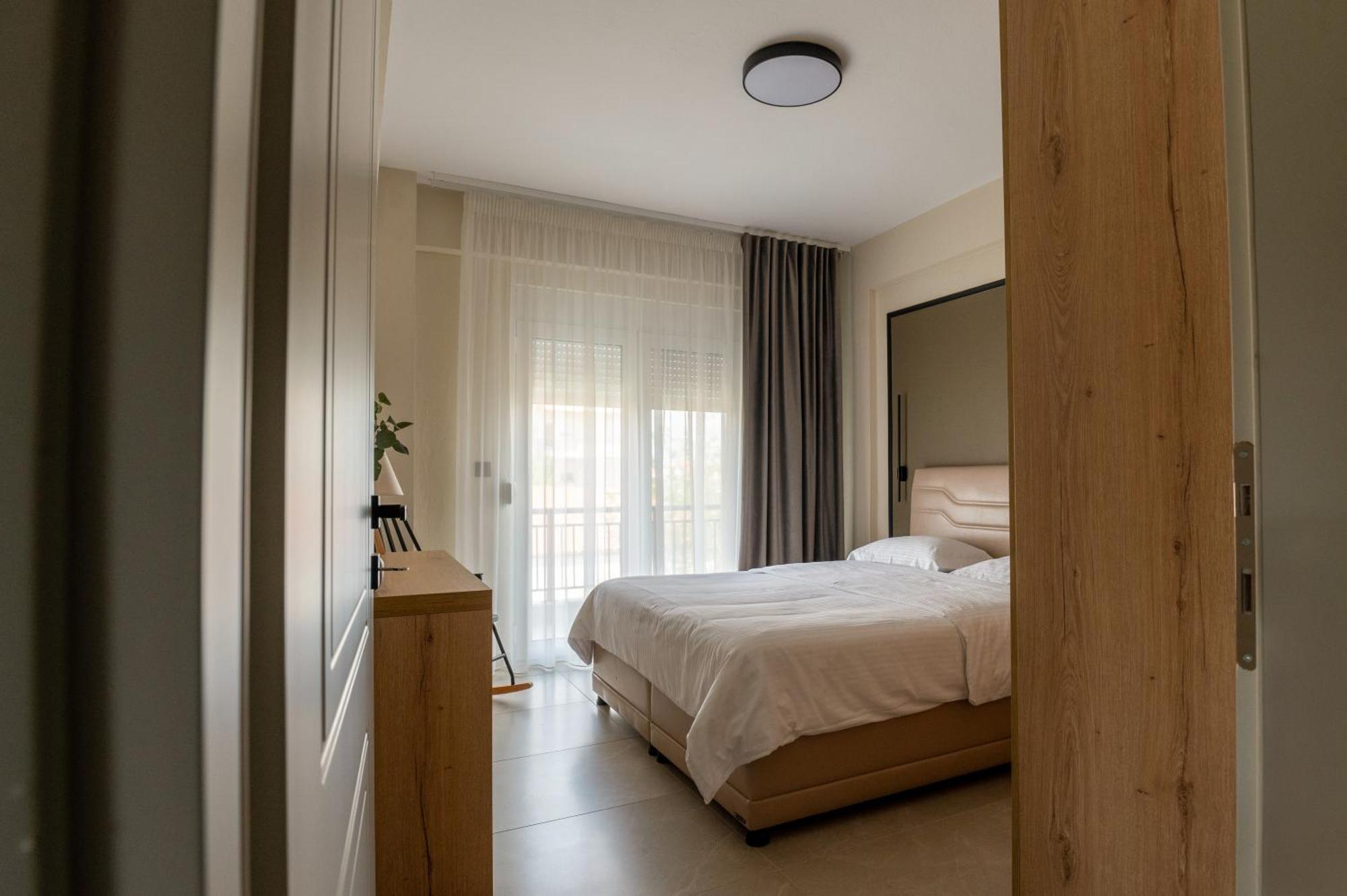 Likehome Apartments Orestias Bagian luar foto